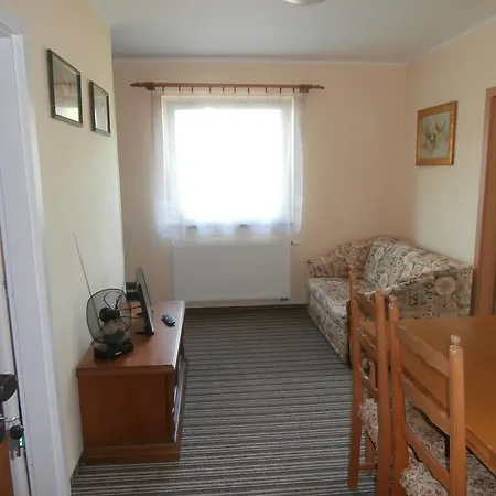 Apartment Jaro Chocerady