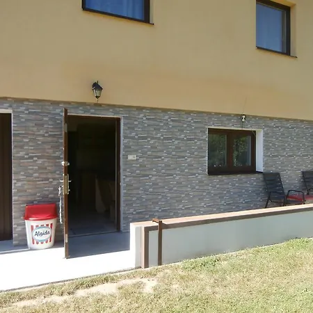 Jaro Apartman Chocerady
